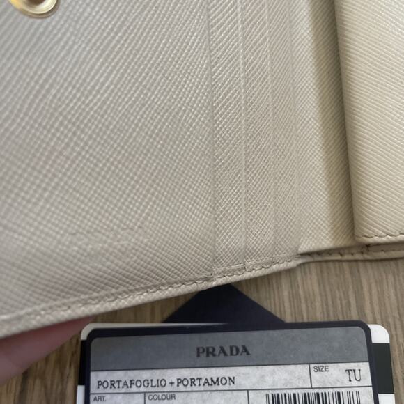 PRADA SAFFIANO METAL CERA 1M0204 Vertical Card Holder Ivory Gold Hardware GUC - Picture 8 of 11